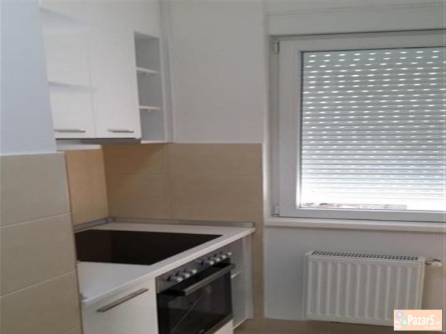 СЕ ИЗДАВА НОВ НЕВСЕЛУВАН СТАН ВО АЕРОДРОМ