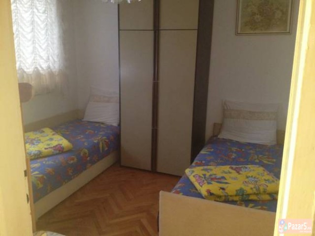 Se Izdava Sprat Od Kuka Vo Ohrid