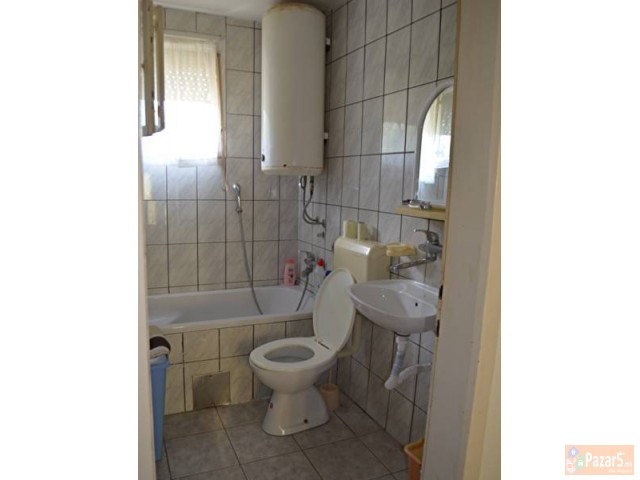 Se Izdava Sprat Od Kuka Vo Ohrid