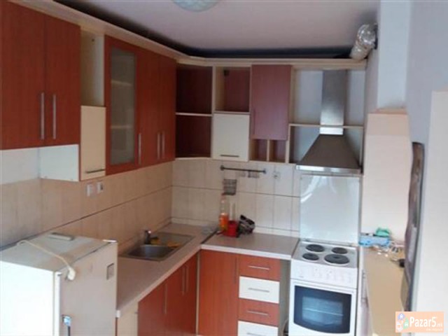 СЕ ИЗДАВА ТРОСОБЕН СТАН ВО АЕРОДРОМ