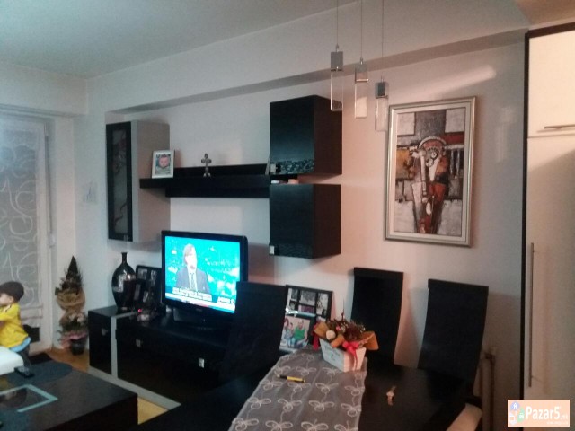 Се продава двособен стан во Кисела Вода