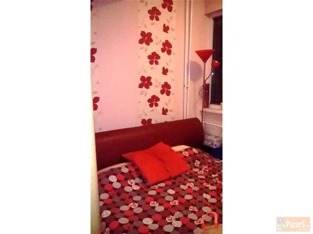 Se Prodava Nasproti Hotel Rusia Kompletno Renovira