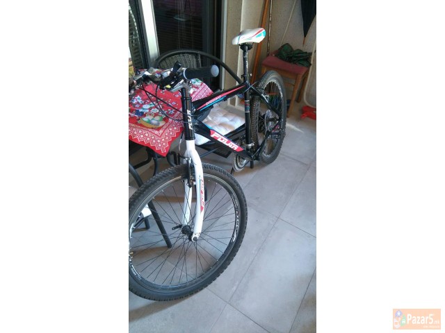 Продавам точак Полар