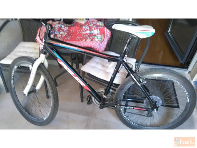 Продавам точак Полар