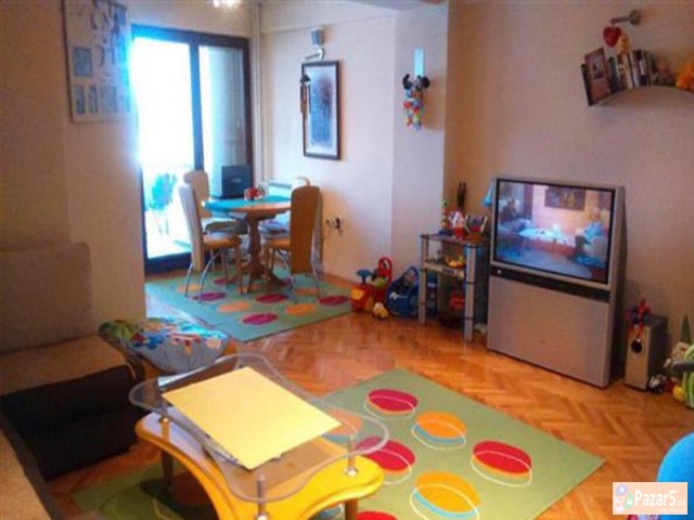 Se Iznajmuva Dvosoben Stan Vo Karposh 4