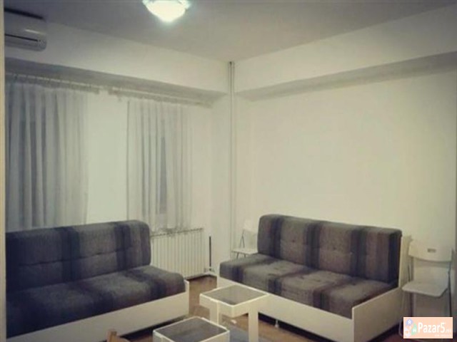 Se Iznajmuva Dvosoben Stan Vo Centar