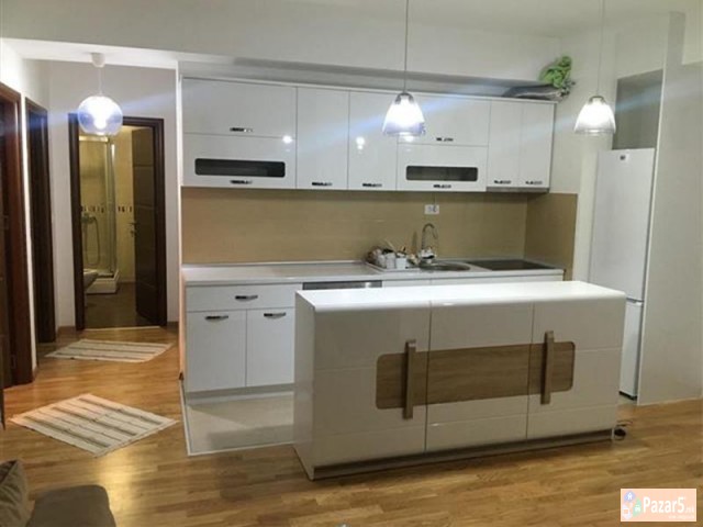 Se Iznajmuva Trosoben Stan Vo Karposh 3