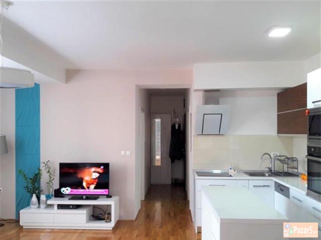 СЕ ИЗДАВА НОВ ДВОСОБЕН СТАН ВО КАРПОШ 2 / МИ-ДА