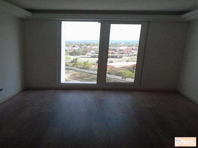 Se Izdava Prazen Trosoben Stan Vo Cevahir