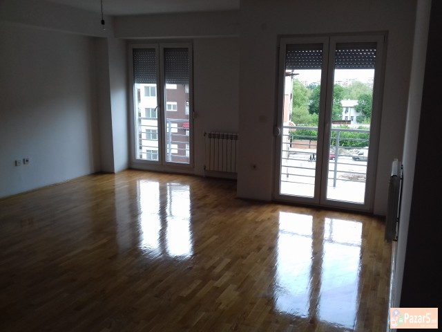 * ВЕДНАШ  ВСЕЛИВ СТАН НА ОДЛИЧНА ЛОКАЦИЈА*