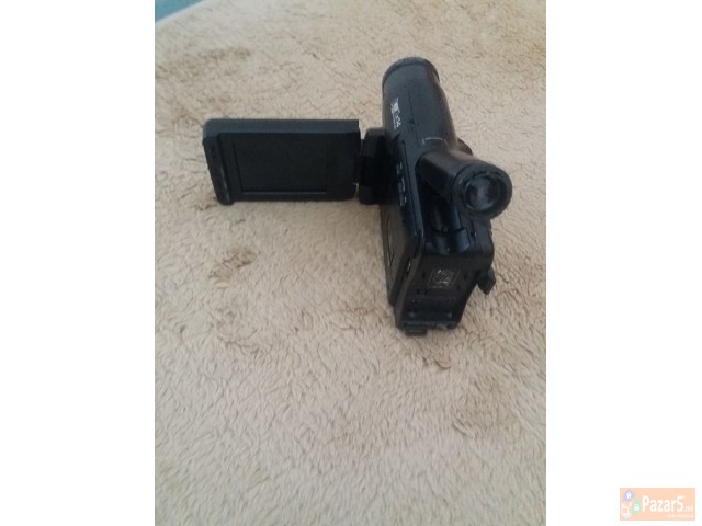 Се продава: Апарат Minolta и Камера Panasonic