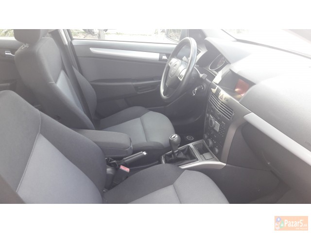 Opel Astra 1.9 Cdti 101ks 6brzini