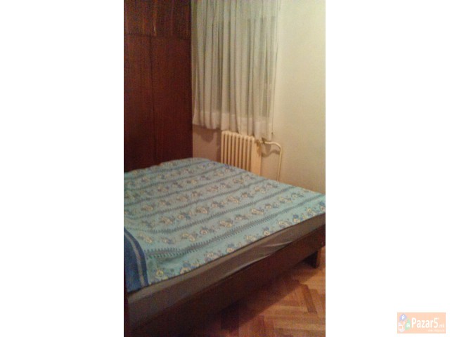 se izdava renoviran, 3 soben vo taftalidze-250eur