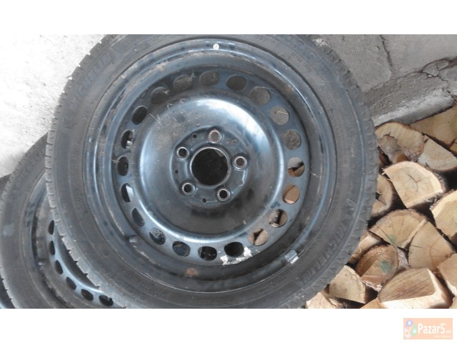 Gumi / R16 /195/50 ,so Bandaschi . 5x112
