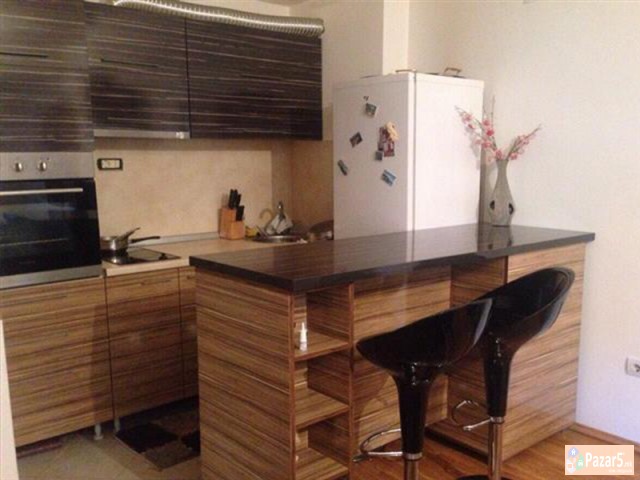 СЕ ИЗДАВА ДВОСОБЕН СТАН ВО КАРПОШ 2 МИ ДА