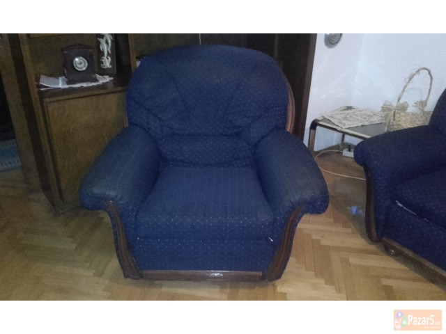 Prodavam Agolna Garnitura-sedmosed I Fotelja Od Si