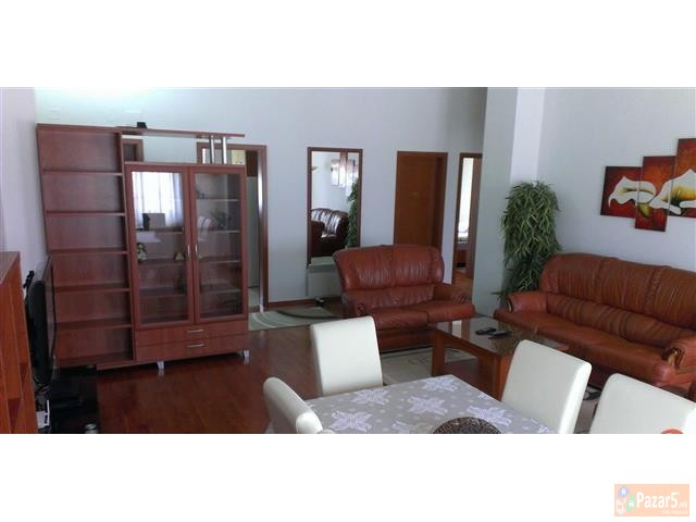 Се изнајмува стан 96м2 во Центар-Дебар Маало