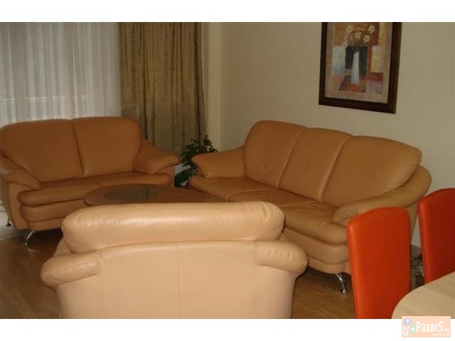 Се изнајмува стан 76м2 во Аеродром-Мичурин