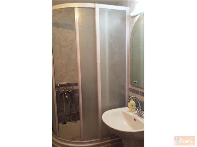 Се изнајмува наместен стан во Аеродром од 90 м2