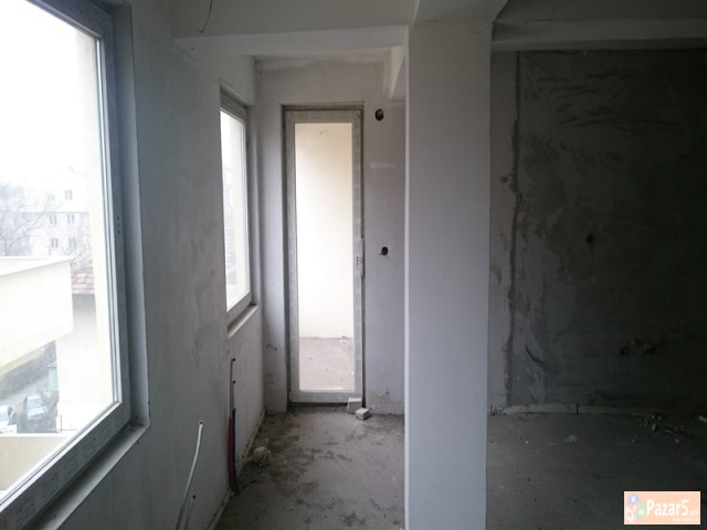 Се продава стан дуплекс кај студентскиот дом Пелаг