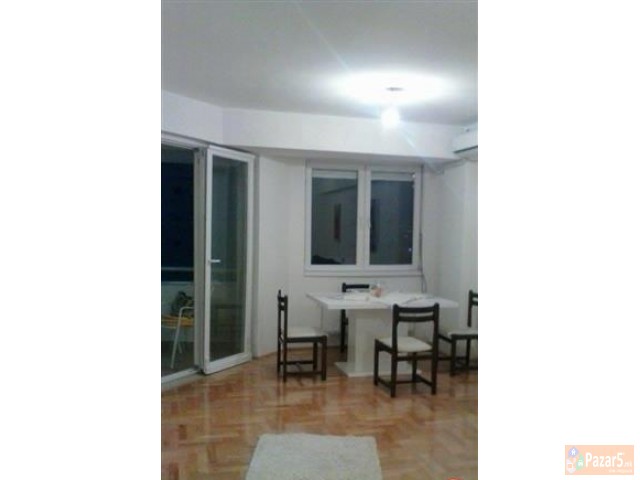 Се изнајмува стан 57м2 во Аеродром