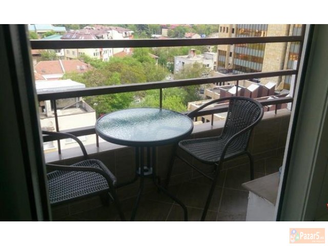 Се изнајмува стан од 50м2 спроти КЈУБИ