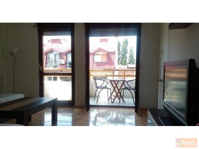 Се изнајмува стан 50м2 на ул.Ленинова