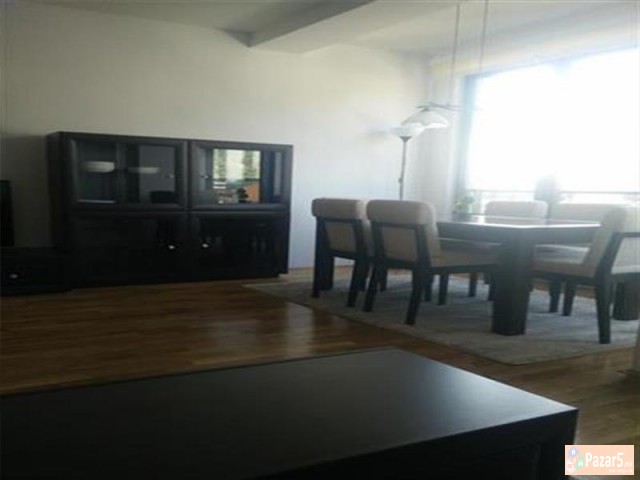 СЕ ИЗДАВА НЕВСЕЛУВАН ТРОСОБЕН СТАН ВО КАПИШТЕЦ