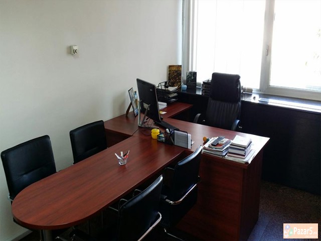 СЕ ИЗДАВА ДЕЛОВЕН ПРОСТОР ВО ТЦ ПАЛОМА БЈАНКА