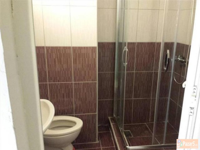 СЕ ИЗДАВА ДВОСОБЕН СТАН ВО АЕРОДРОМ