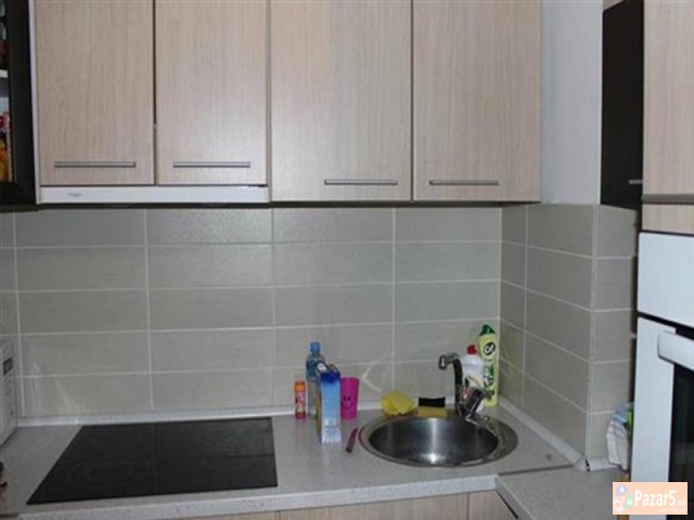 СЕ ИЗДАВА ТРОСОБЕН СТАН ВО АЕРОДРОМ