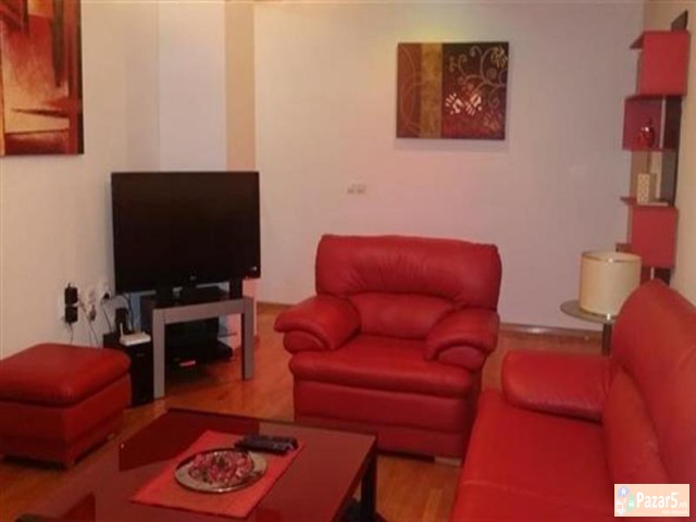 СЕ ИЗДАВА ТРОСОБЕН СТАН ВО ЦЕНТАР