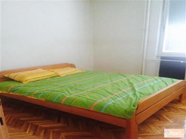 СЕ ИЗДАВА ТРОСОБЕН СТАН ВО ЦЕНТАР