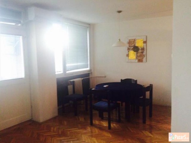 СЕ ИЗДАВА ТРОСОБЕН СТАН ВО ЦЕНТАР