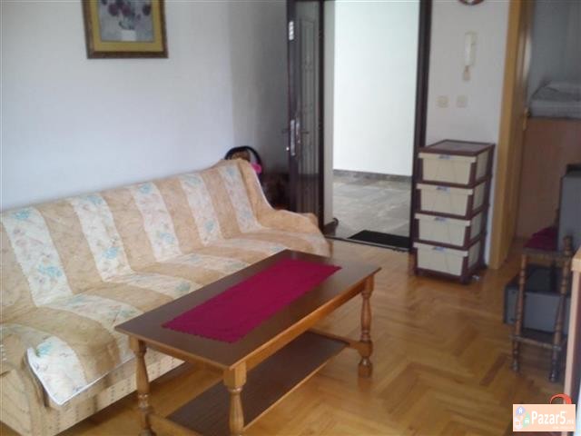 SE IZDAVA