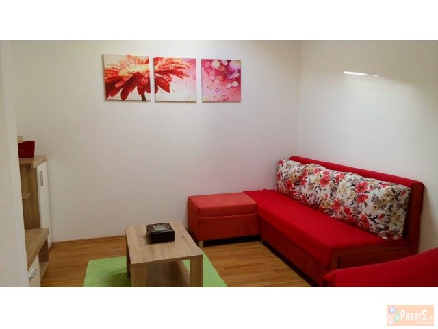 Се изнајмува нов стан 70м2 во Автокоманда