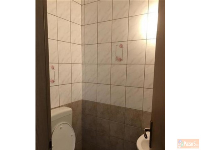 Се продава стан 56м2 позади Рамстор