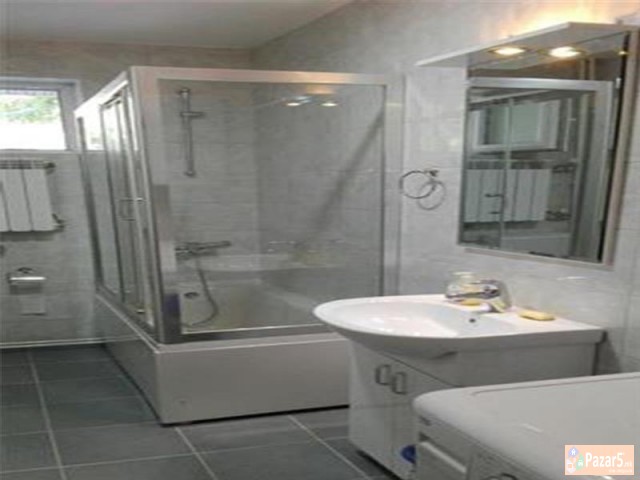 СЕ ИЗДАВА ТРОСОБЕН СТАН ВО КАРПОШ 1