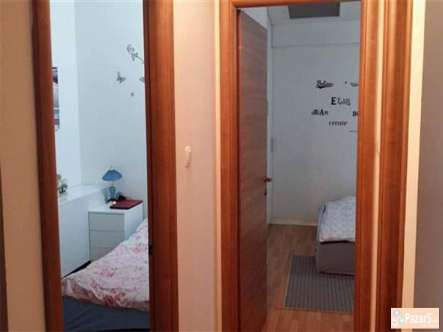 СЕ ИЗДАВА ТРОСОБЕН СТАН ВО АЕРОДРОМ