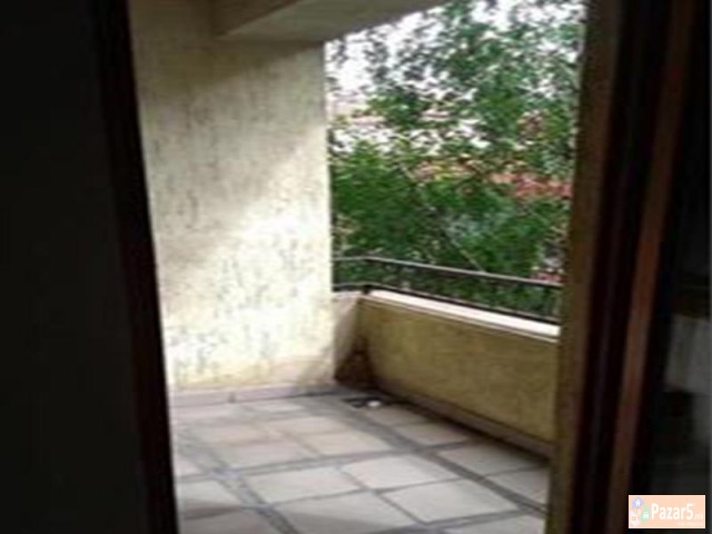 СЕ ИЗДАВА ПРАЗЕН СТАН ВО ЦЕНТАР