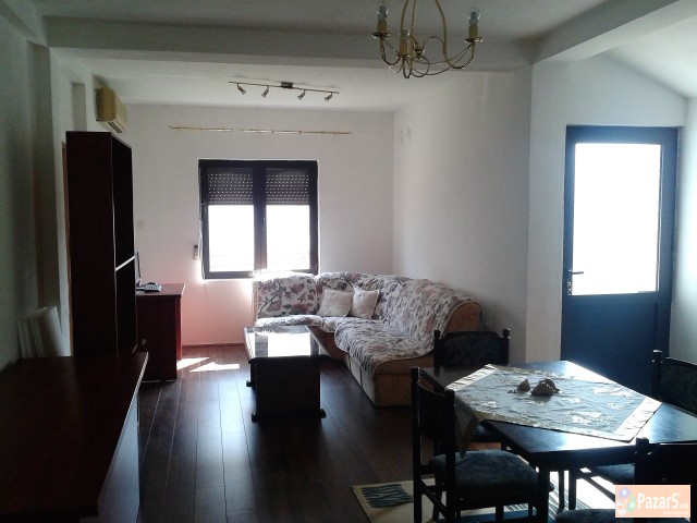 Se Izdava Gevgelija Sprat Od Kuka