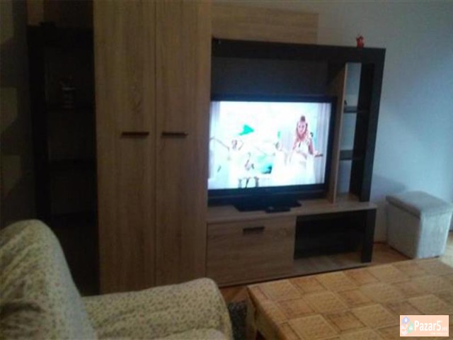 СЕ ИЗДАВА ДВОСОБЕН СТАН ВО КИСЕЛА ВОДА