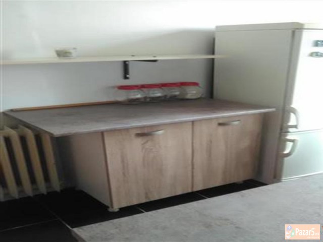 СЕ ИЗДАВА ДВОСОБЕН СТАН ВО КИСЕЛА ВОДА