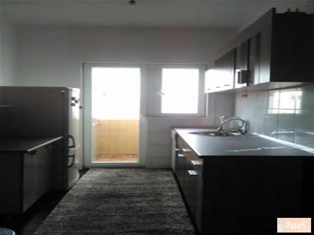 СЕ ИЗДАВА ДВОСОБЕН СТАН ВО КИСЕЛА ВОДА