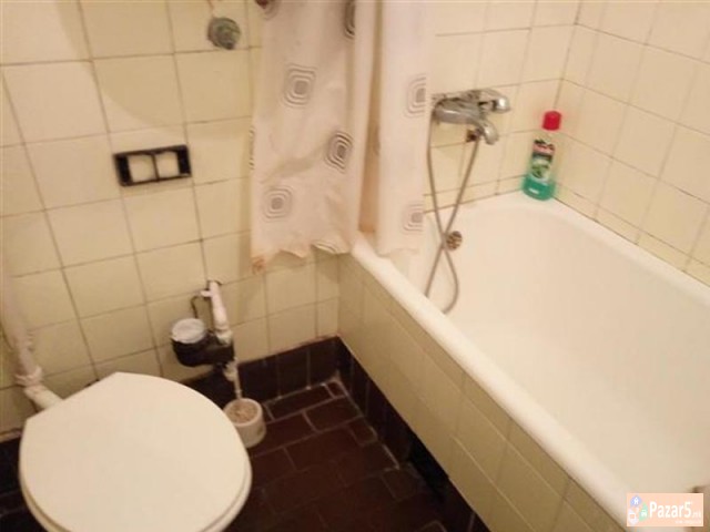 СЕ ИЗДАВА ДВОСОБЕН СТАН ВО КАРПОШ 1