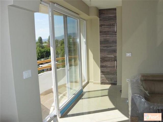 СЕ ИЗДАВА НОВ ТРОСОБЕН СТАН ВО ТАФТАЛИЏЕ 1