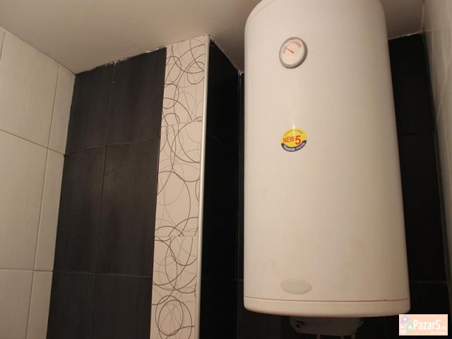 СЕ ИЗДАВА ТРОСОБЕН СТАН ВО КАПИШТЕЦ