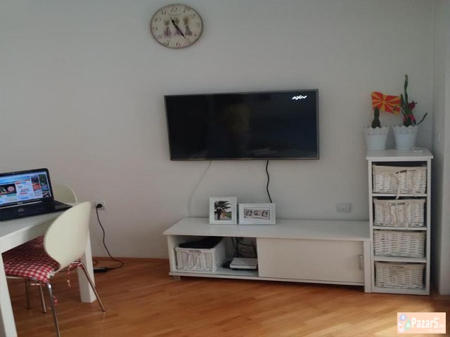 СЕ ИЗДАВА ДВОСОБЕН СТАН ВО ЦЕНТАР