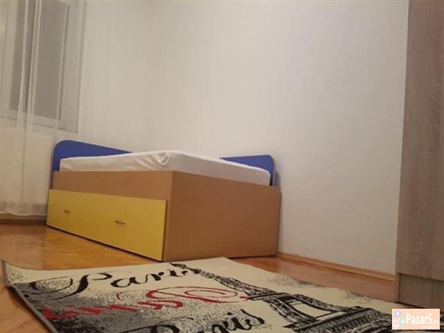 СЕ ИЗДАВА ТРОСОБЕН СТАН ВО КАРПОШ 1