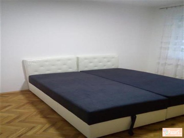 СЕ ИЗДАВА ТРОСОБЕН СТАН ВО КАРПОШ 1